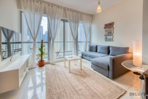 One Bedroom Waterfront Apartment in Bay Central 2, Dubai Marina by Deluxe Holiday Homes